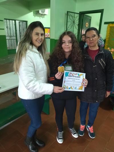 Escola Padre Gerson Galvino de Laranjeiras entrega Certificados e Medalhas aos Alunos Pelo 1º Lugar no IDEB 2024